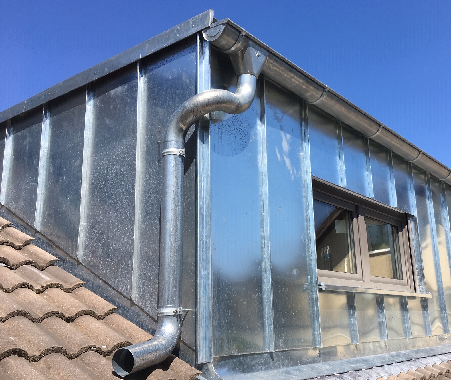 Beispiel Gaubeneinfassung mit Stehfalz